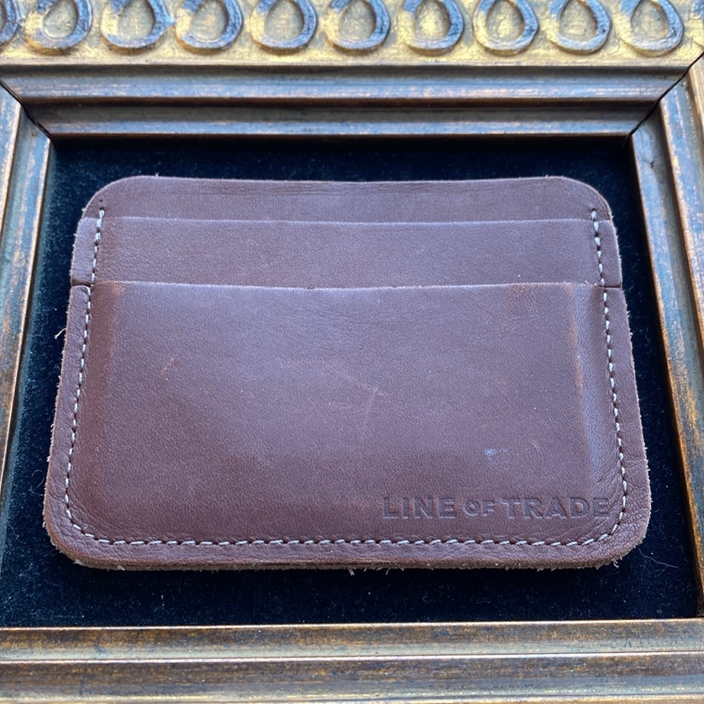 Line of Trade brown leather slim wallet / card wallet contrast stitching VGUC